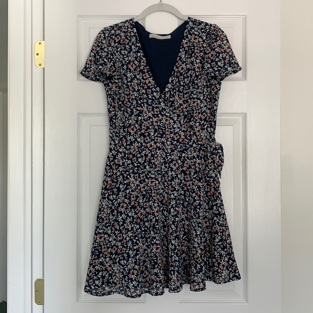 LAST CHANCE Abercrombie dress ✨🌸